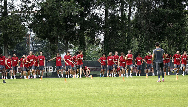 Galatasaray, ligin gol yemeyen ekibini ağırlıyor!