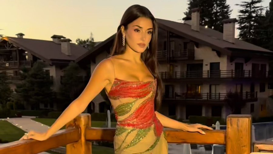Hande Erçel İtalya da aşka geldi
