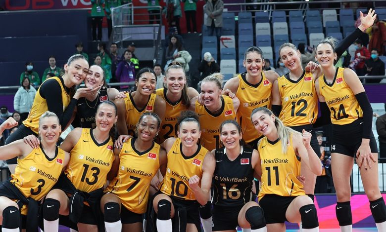 VakıfBank ikide ikiyle yarı finalde