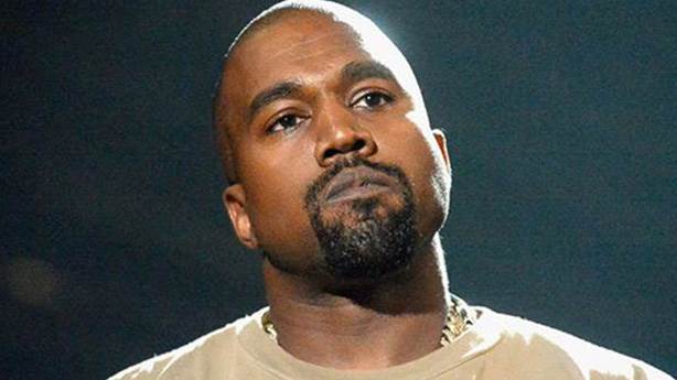 Kanye West, Grammy ödülünün üzerine idrarını yaptı!