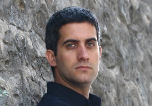 Mehmet Ali Alabora Kimdir? Mehmet Ali Alabora Nasıl Şöhret Oldu? Mehmet Ali Alabora Hayatı, Çalışmaları, Kariyeri, Filmleri