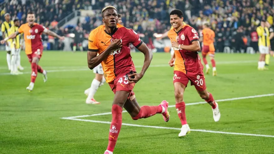 Dünya devi Osimhen i istiyor