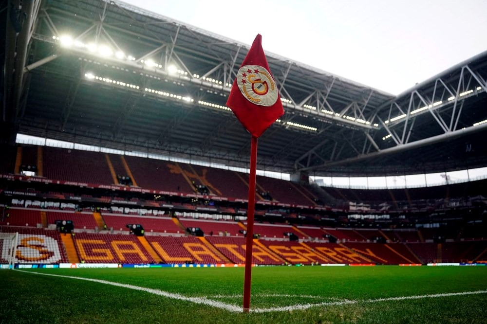 Galatasaray - AZ Alkmaar maçına zemin hazır
