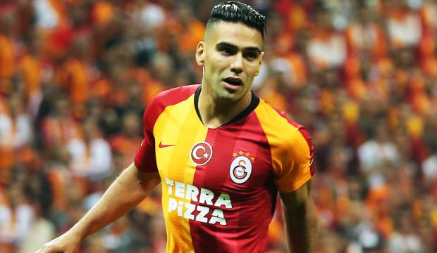 Falcao dan Kovid 19 önlemine eleştiri