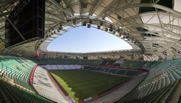 Konyaspor depremzedeleri stadyumda ağırlayacak