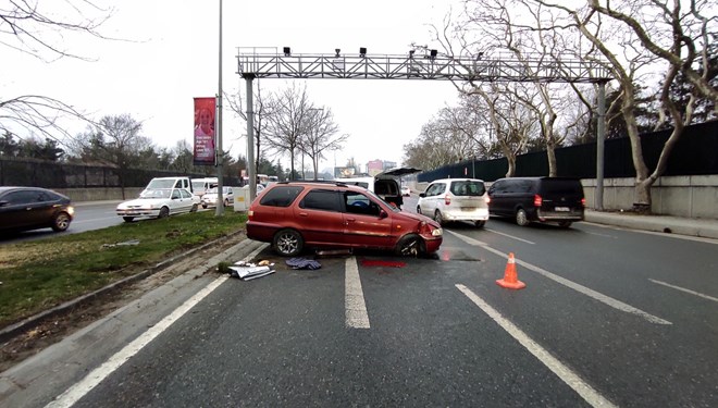 Feci kaza! Trafik kilitlendi