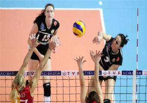 Vakıfbank Namağlup İlerliyor!