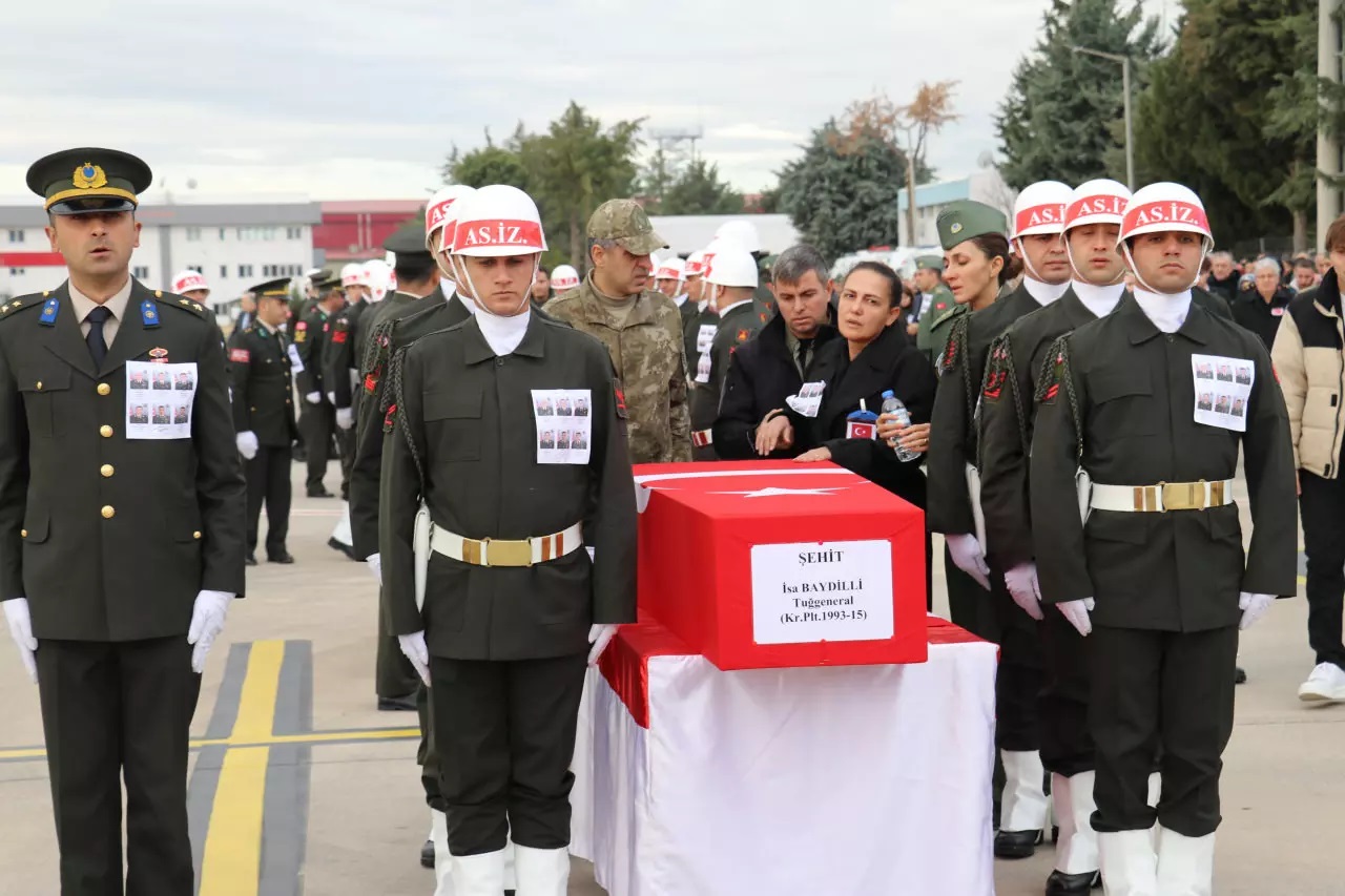 Şehitler son yolculuğuna uğurlandı