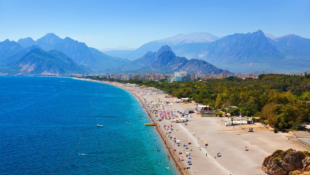 Antalya da 1 günde 10 bin turist rekoru
