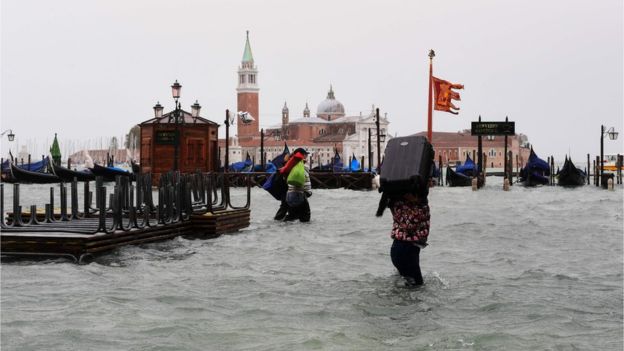 Venedik te 10 yılın en büyük seli: Kentin dörtte üçü sular altında