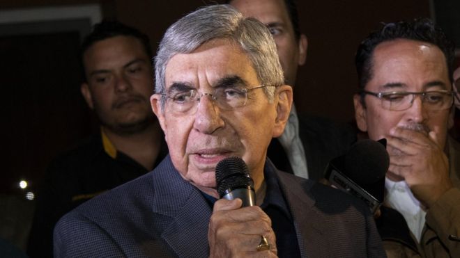 Nobel Barış Ödülü sahibi Oscar Arias a tecavüz suçlaması