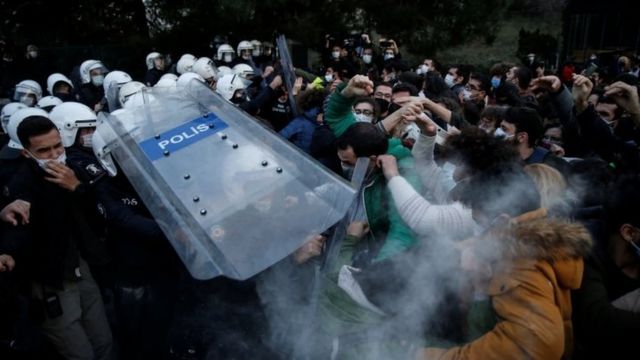 Boğaziçi protestolarında gözaltına alınan 23 öğrenci hakkında karar