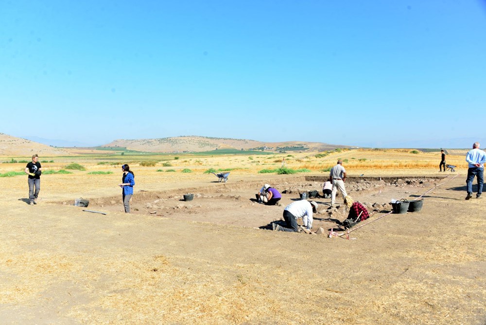 Kahramanmaraş ta 7 bin 500 yıllık yerleşim yeri bulundu