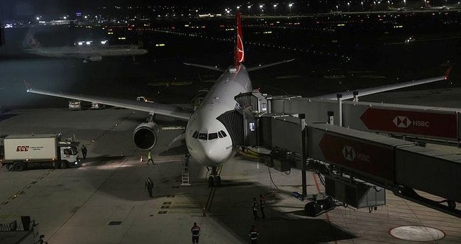 Londra dan tahliye edilen yolcular İstanbul da