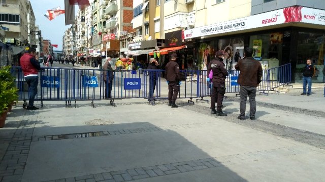 İzmir de giriş çıkışlar kapatıldı
