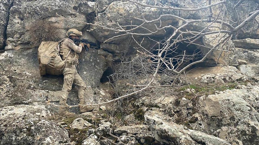 PKK ya ağır darbe: 11 terörist etkisiz!