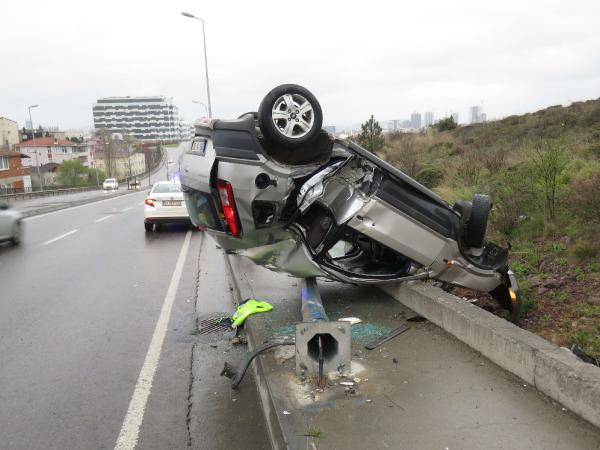 Maltepe de kaza: Takla atan araçtan yaralı kurtuldu