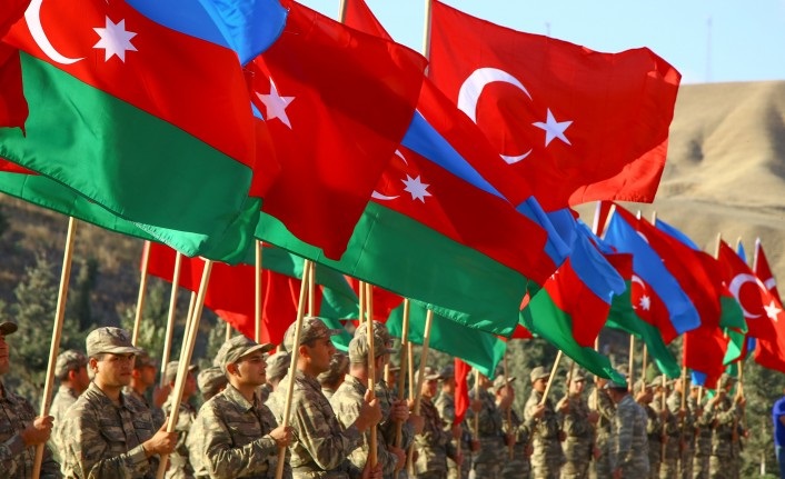 Çavuşoğlu: Can Azerbaycan ın Bağımsızlık Günü kutlu olsun