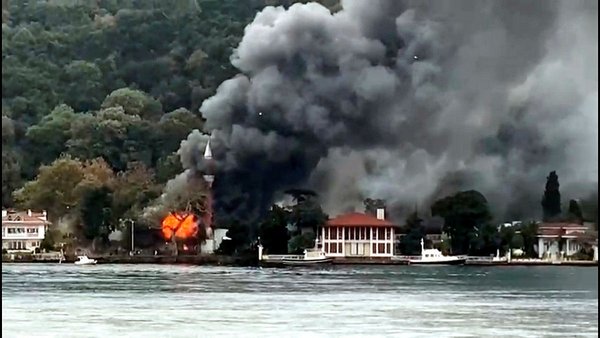 Tarihi camideki yangın soruşturmasında karar açıklandı