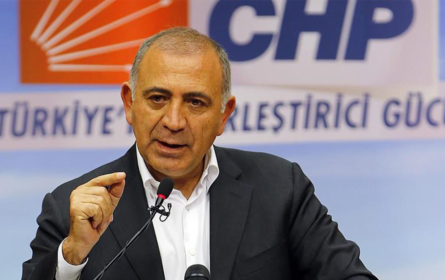 Gürsel Tekin den tepki: Herkes CHP uzmanı oldu