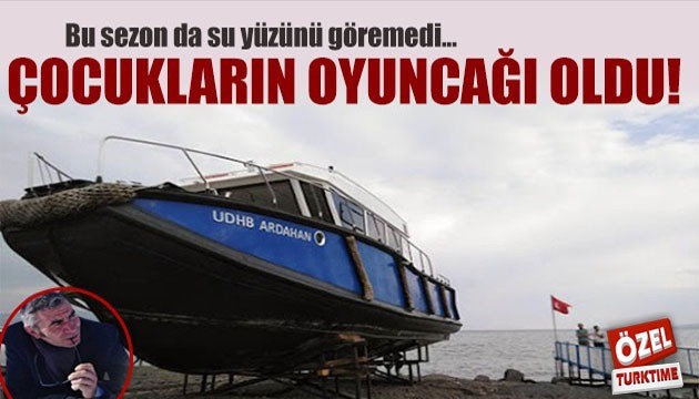Çıldır Gölü'ndeki tur tekneleri çocukların oyuncağı oldu!
