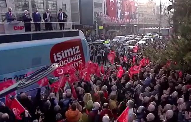 Özgür Özel e miting şoku!