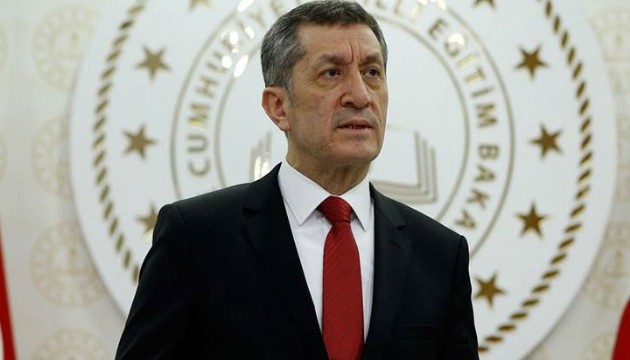 Bakan Selçuk'tan 23 Nisan açıklaması