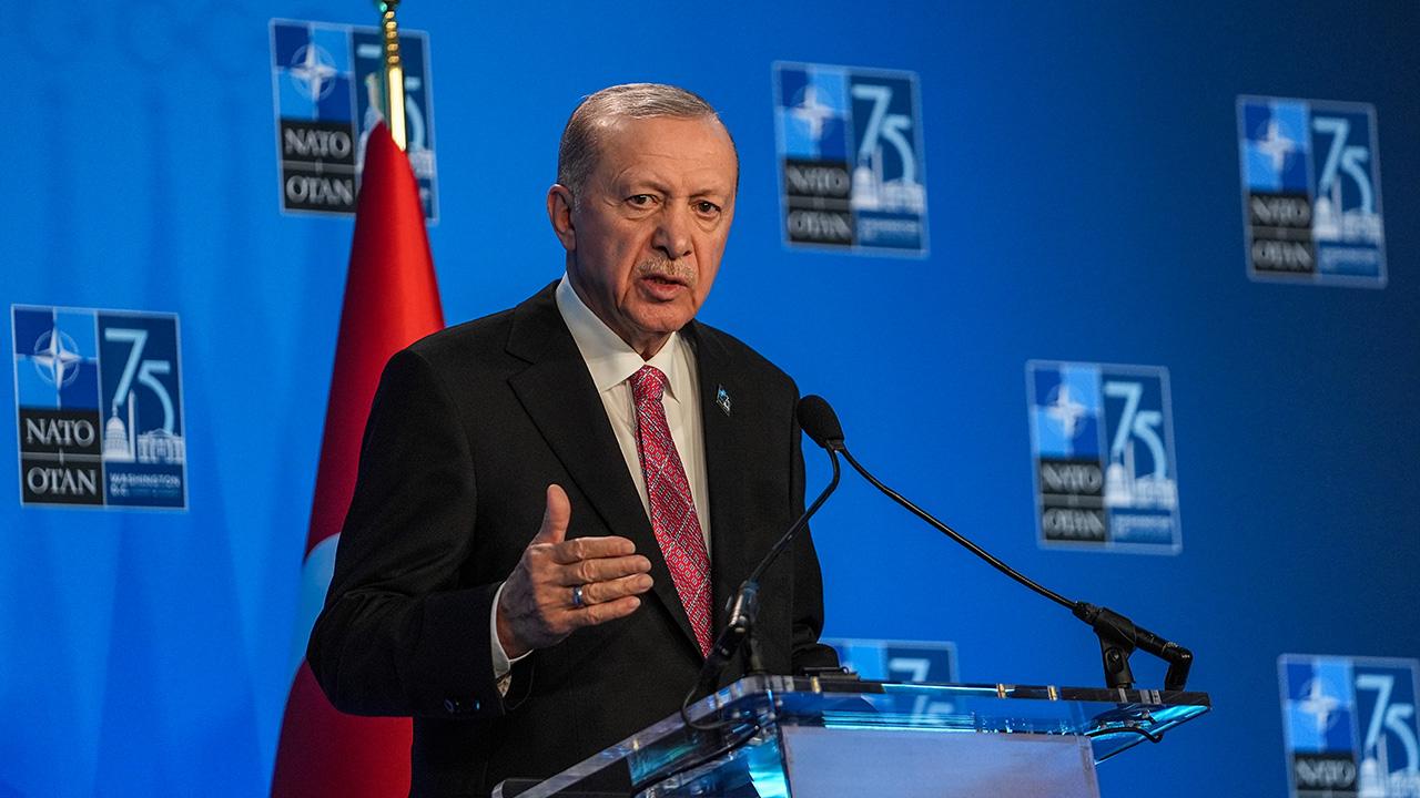 Cumhurbaşkanı Erdoğan NATO Zirvesi ne katılacak