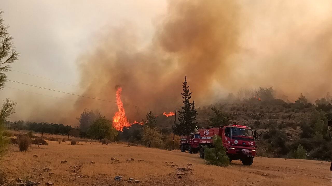 Mersin de 30 ev tahliye edildi