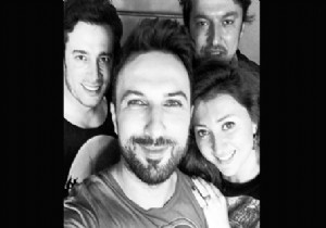 Tarkan da selfie modasına uydu!