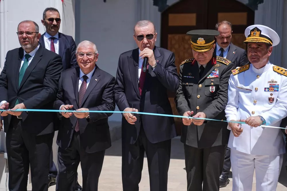 Yapımı tamamlanan camiler açıldı