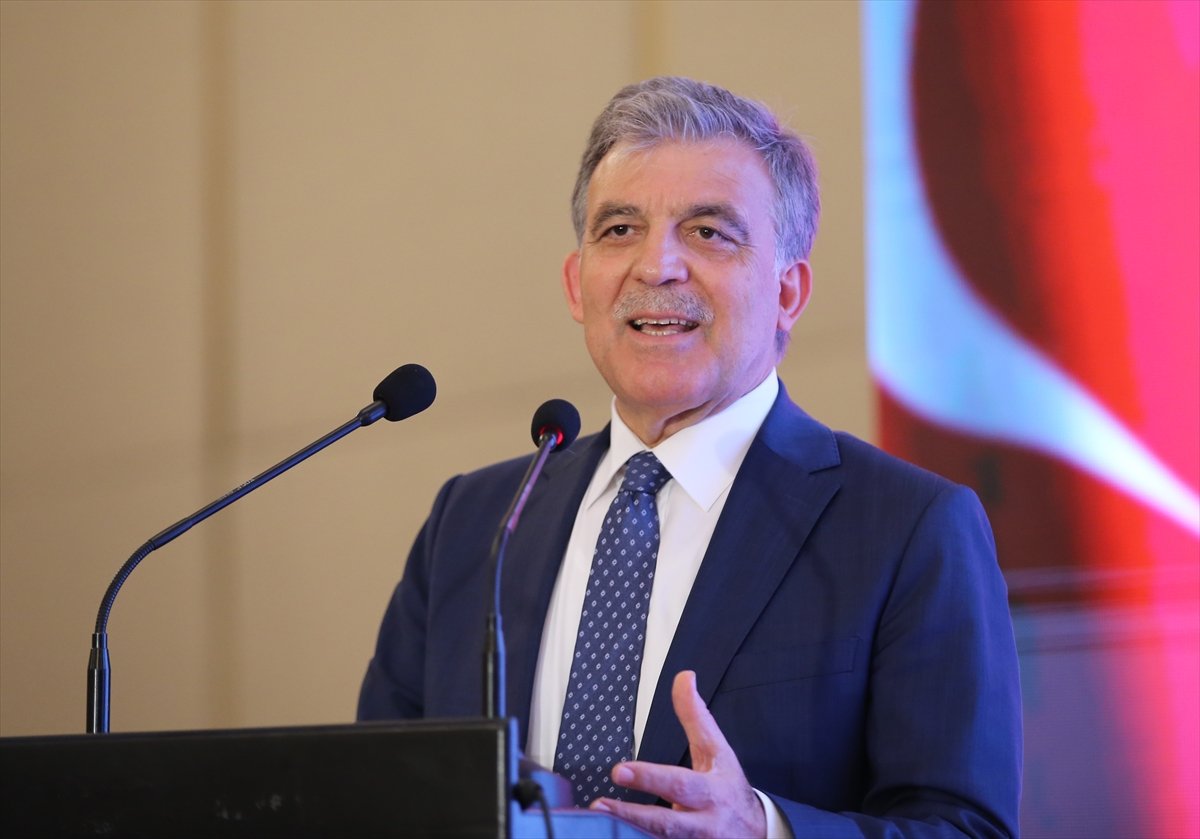 Abdullah Gül D-8 Zirvesinde konuştu: Kapatılması zor