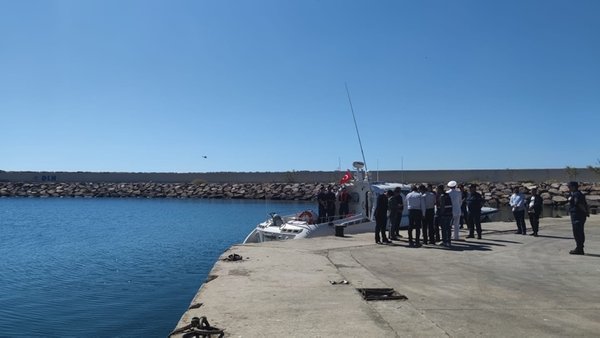 Göçmen teknesi battı: 6 ölü