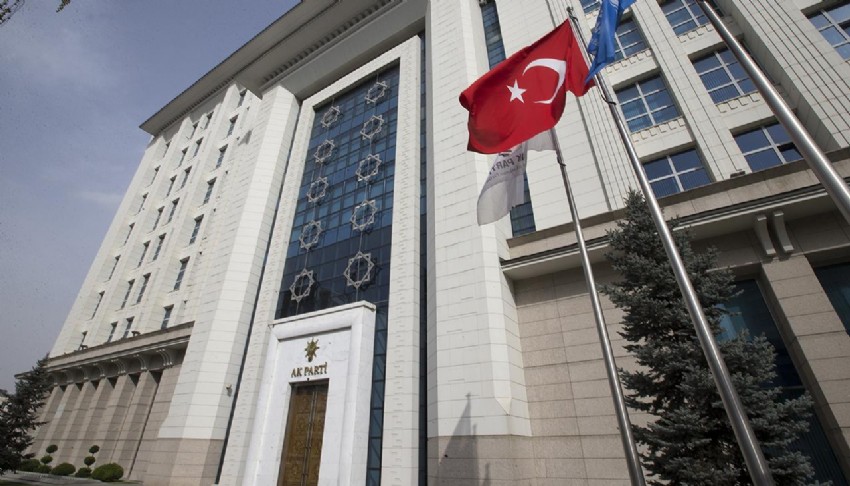 AK Partili başkan istifa etti