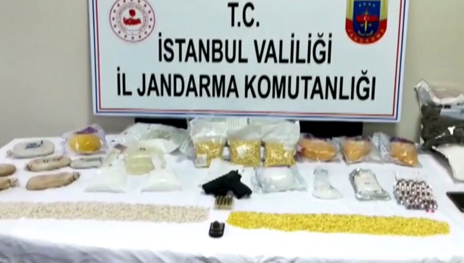 İstanbul da dev uyuşturucu operasonu