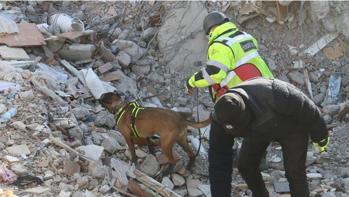Depremin gizli kahramanları: 10 kişiye ulaştılar