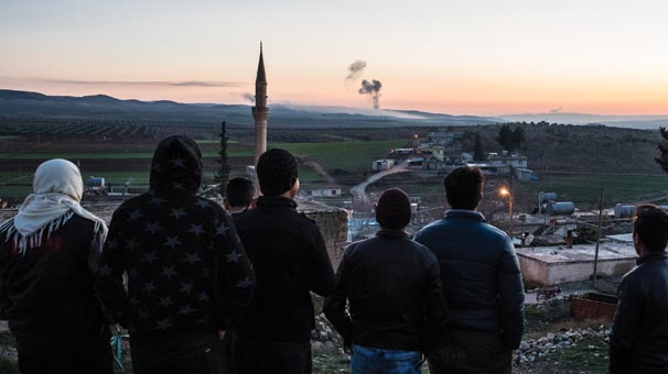 Afrin halkı YPG lileri teslim ediyor