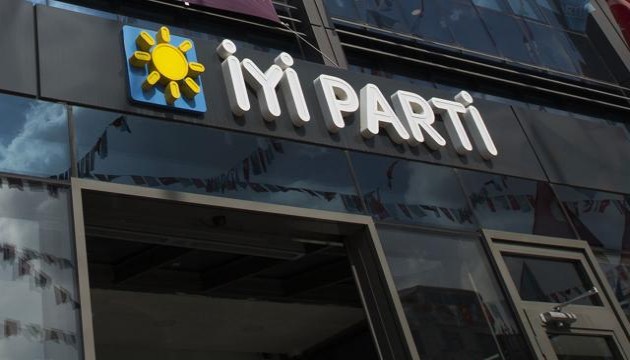 İYİ Parti'de deprem! İstifa etti