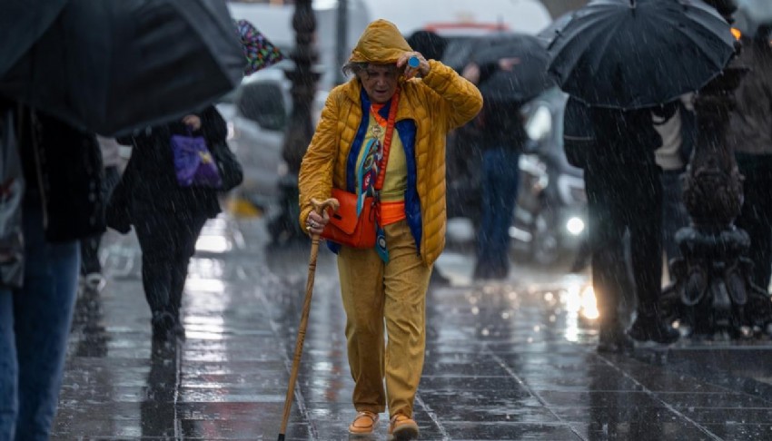 Meteoroloji'den çok sayıda il için uyarı: Şemsiyeleri hazırlayın