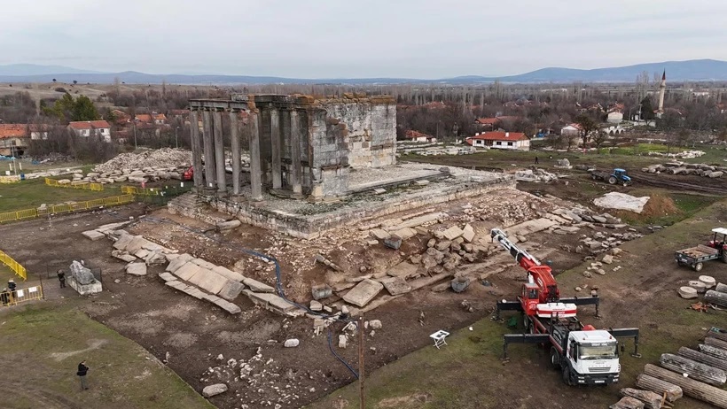 Zeus Tapınağı restore edilecek