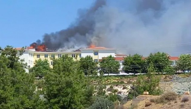 Öğrenci yurdunda korkutan yangın