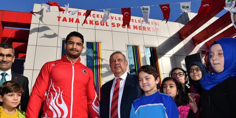 Milli sporcunun adı ölümsüzleştirildi