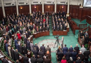 Tunus ta yeni hükümet meclisten güven oyu aldı!