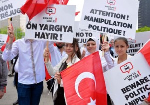 Belçikalı Türklerden protesto!