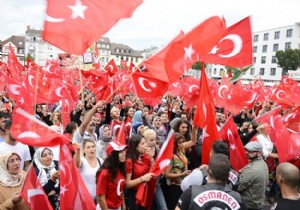 Almanya da  terör  protestosu!
