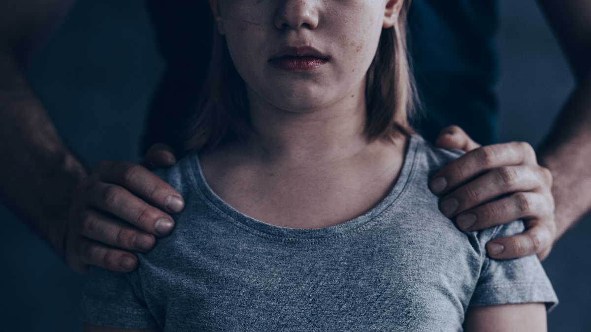 2 kızına tecavüz etti: Babam bizi acıtıyor!