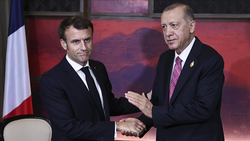 Erdoğan ile Macron arasında kritik görüşme