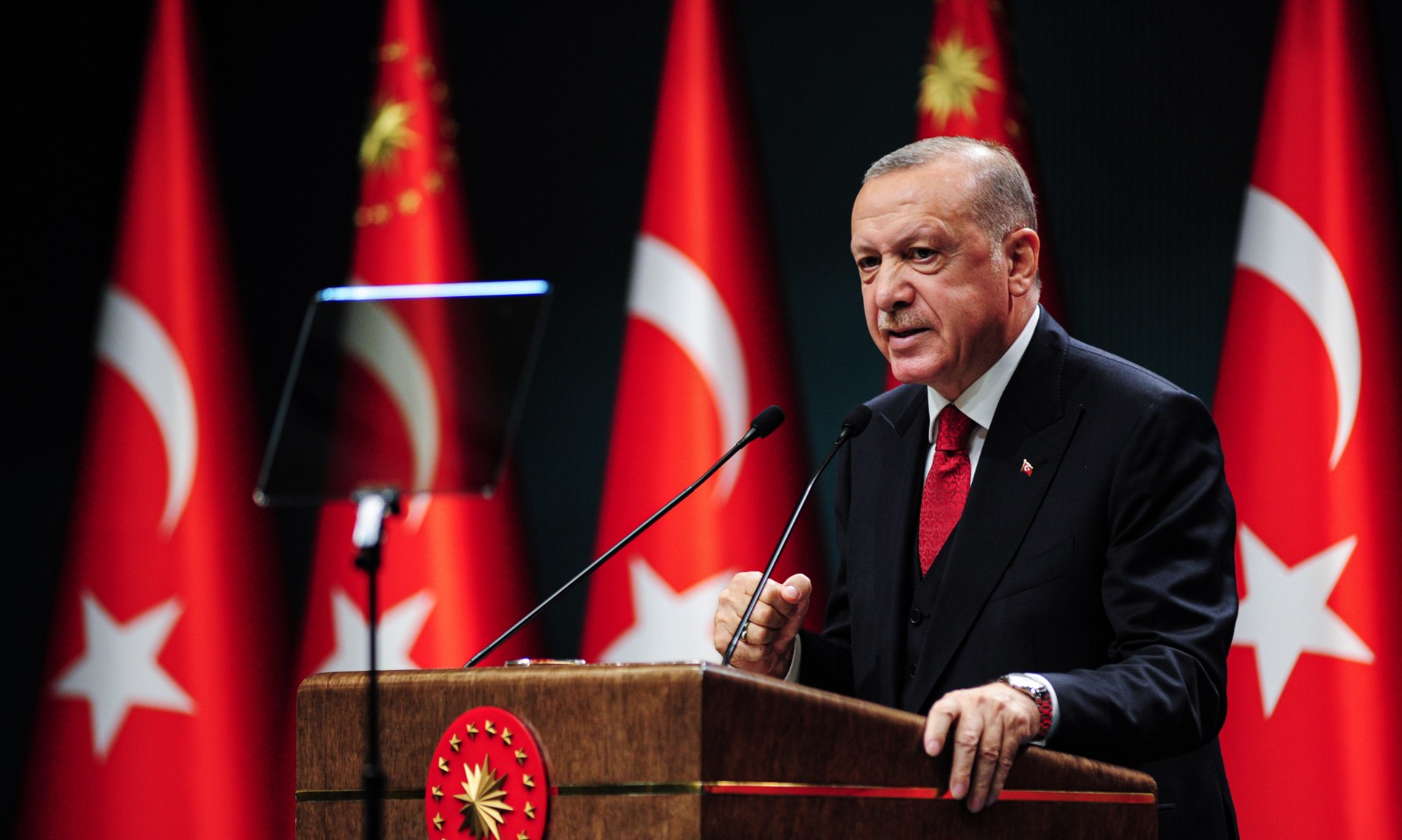 Cumhurbaşkanı Erdoğan: Seyirci kalmamız mümkün değil!