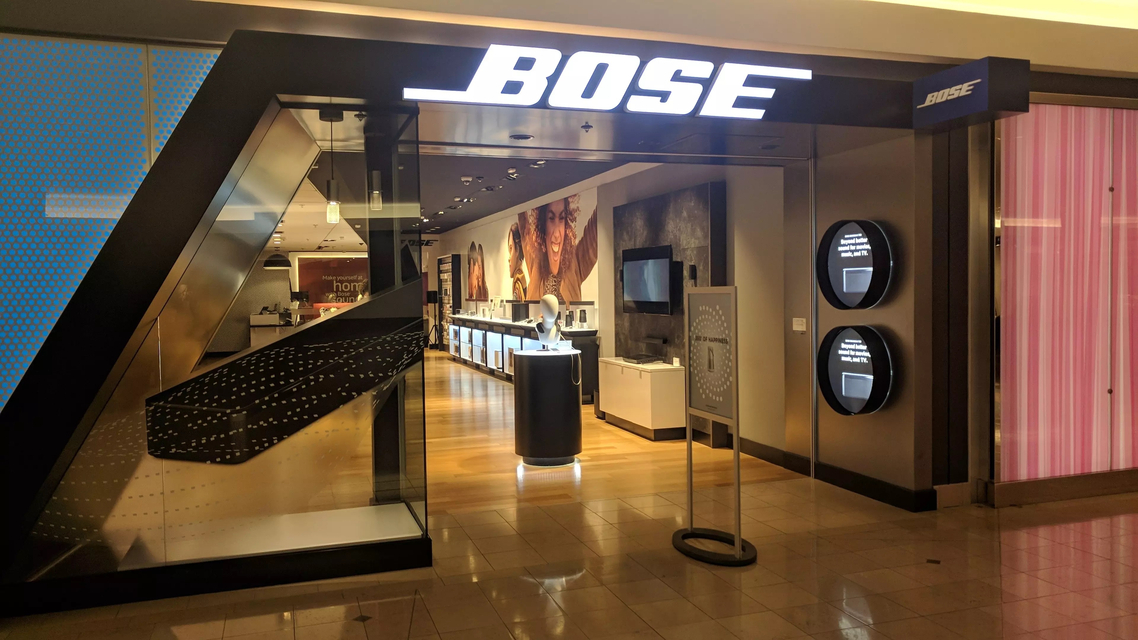 Ses sistemleri devi Bose mağazalarını kapatıyor