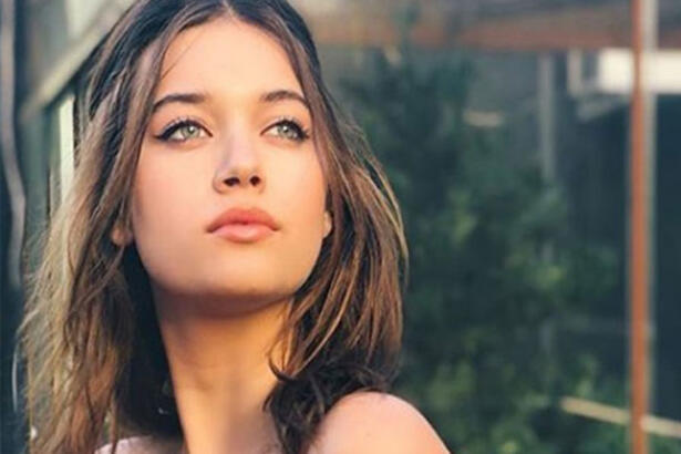 Afra Saraçoğlu: Güvenmeden asla!